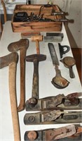 RARE VINTAGE WOOD WORKERS COLLECTION ! -LR