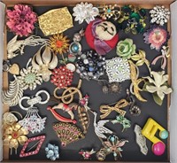 Vintage Pins & Brooches #1