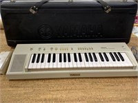 Vtg Yamaha Portable Keyboard Model PS-10 Works,