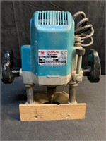 PLUNGE ROUTER, MAKITA
