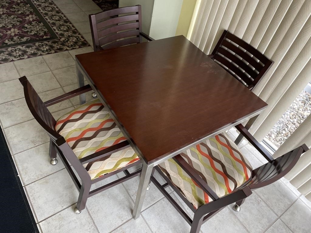 Ethan Allen Dining Table w/ 4 Rolling Chairs (5)