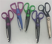 Paper edging scissors