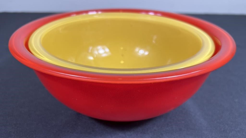 Pyrex Clear Bottom Nesting Mixing Bowls 323 (2)