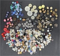 Glass, Metal & Plastic Buttons
