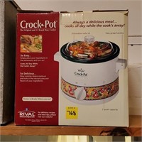 Rival 2 Quart Crock Pot in Box
