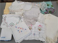 Vintage Linens, Doilies, Runners - Embroidered...