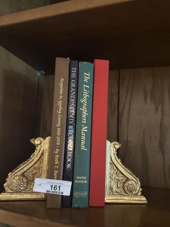 Vintage bookends and books