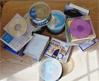 Lot DVD-Rs CD-rs Vtg  Internet Discs AOL MSN Etc