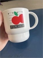 Tupperware Best Teacher mug. Great end of school