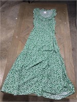Green Floral ankle length dress - Medium