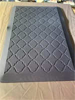 Thick gray memory foam mat looks new