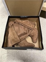 Boots size 9, gently used