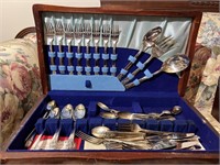 Vintage Wm Rogers Flatware Set In Case