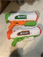 2 X shot water guns
