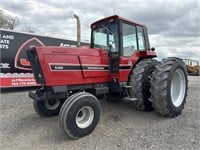 IH 5488 Tractor