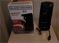 Black and Decker can opener with box