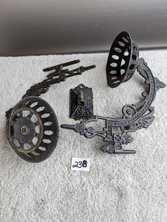 Antique Cast Iron,Oil Lamp Wall Holders- 1 Bracket