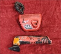 Milwaukee 12v Multi-Tool with 12v Charger