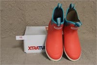 Xtratuf Women's Size 10 Boots