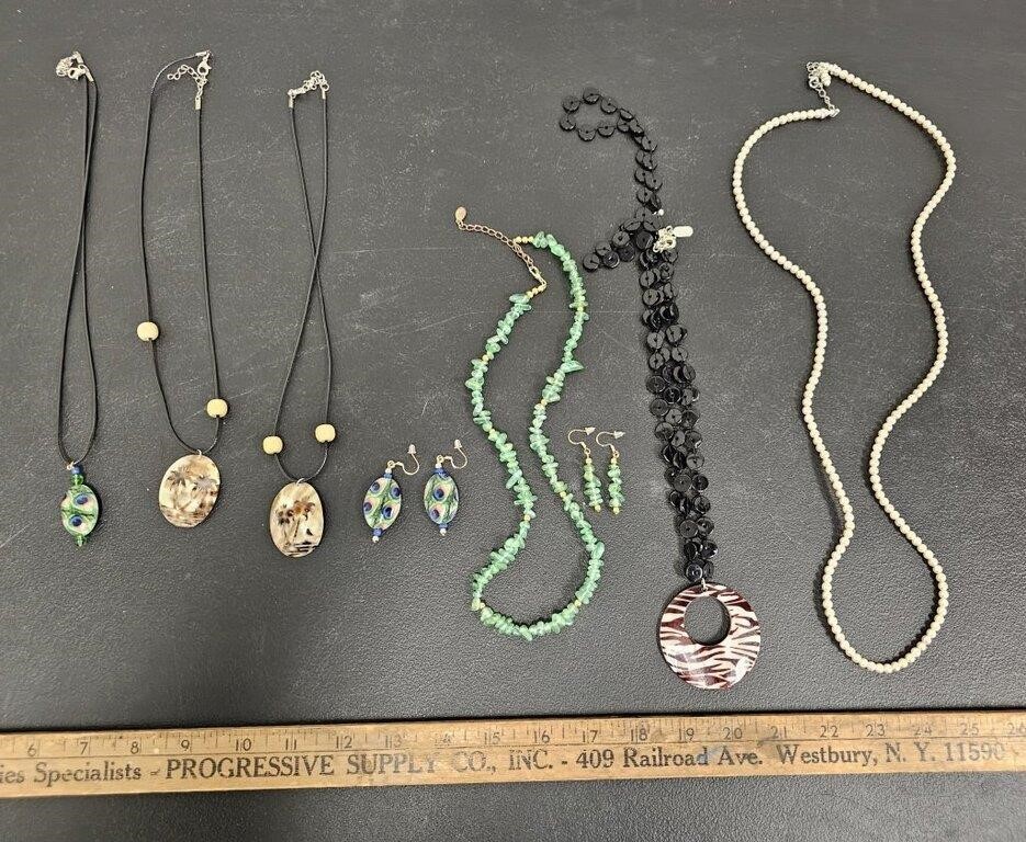 (6) Women's Necklaces- 2 w Matching Earrings