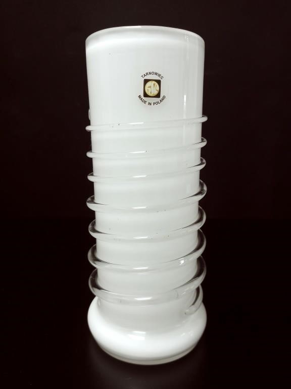 Sluczan-Orkusz White & Clear Coil Art Glass Vase