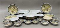 21 Yellow Chinese Export Porcelain Dinnerware