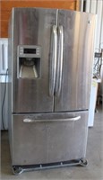 GE Stainless Steel Refrigerator/Freezer