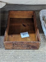 Premier Pitted Dates Crate