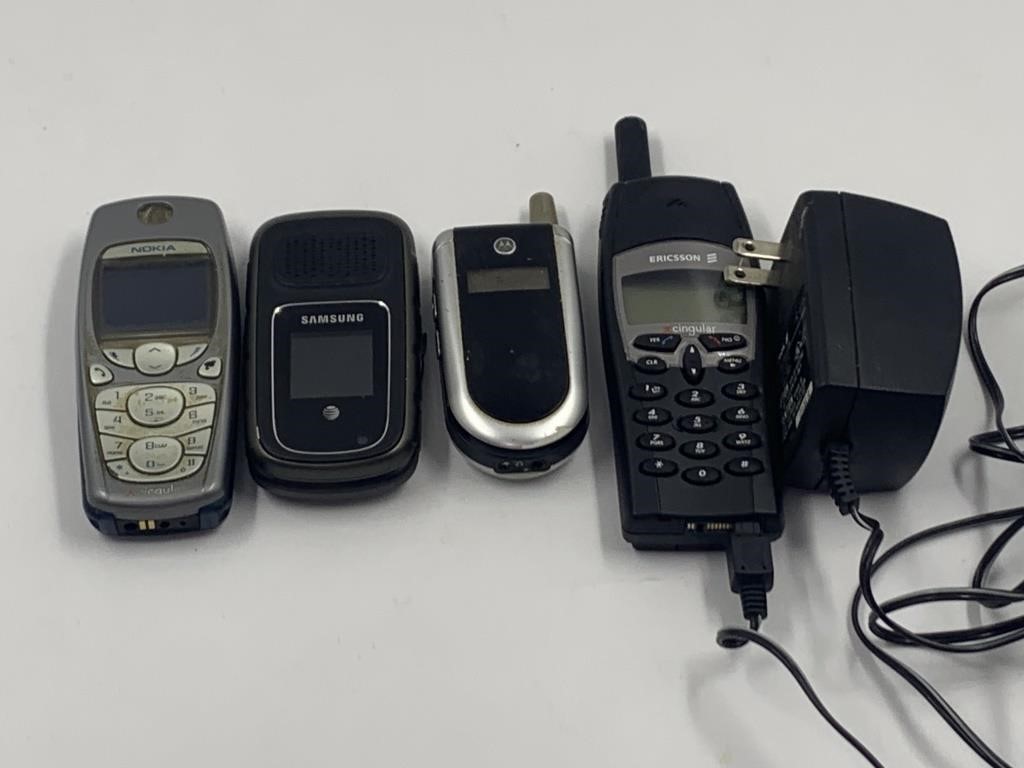 Old cell phones Nokia, Samsung, Motorola, and