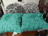 4 pillows 2 are new.