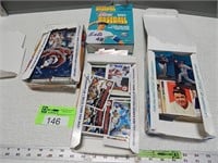Assorted baseball trading cards