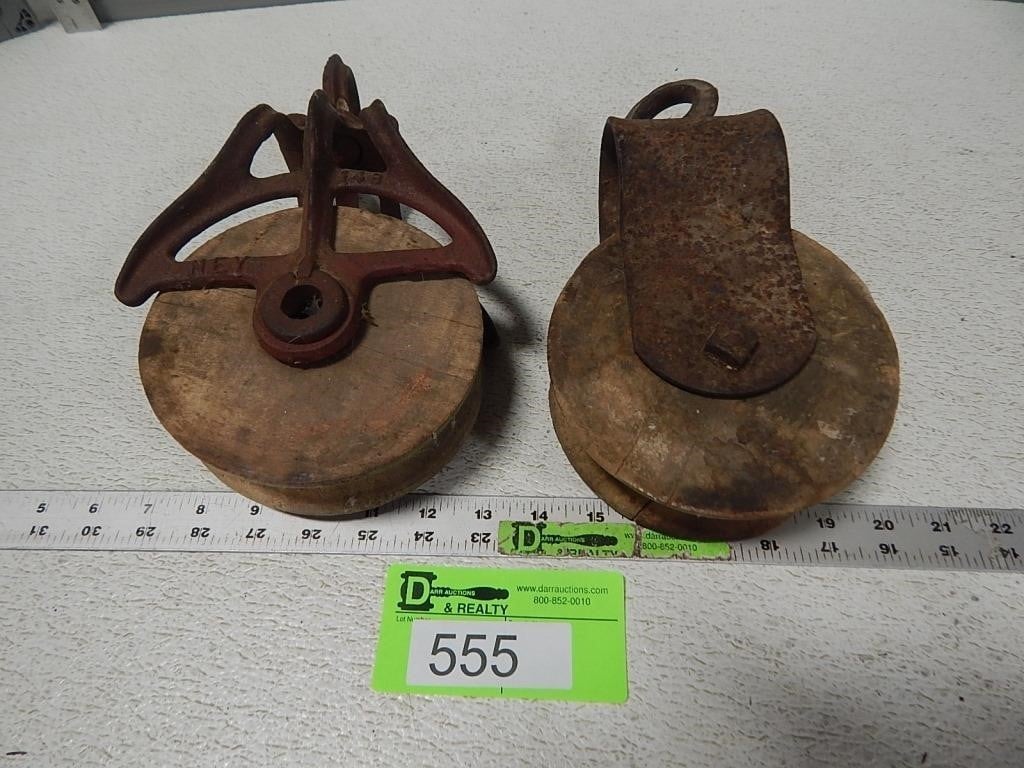 2 Antique wooden pulleys