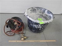 Retractable hose reel; air hose; air regulator and
