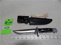 Buck 124 Frontiersman knife with sheath; pre 1986