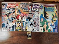 Lot of 4 Justice League Comic Books
