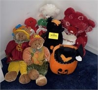 Assorted Stuffed Animals, 8-15in