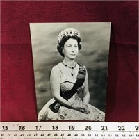 Queen Elizabeth II Photo Postcard (Vintage)