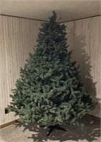83" Christmas Tree