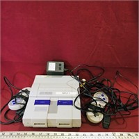 Super Nintendo Console & Controllers / Hookups
