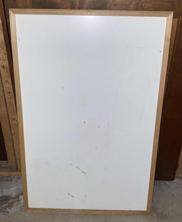 Whiteboard, 24x36in