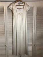 VINTAGE GILEAD LONG NIGHTGOWN DRESS LARGE