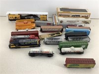 * Lot of vtg HO scale train cars, engines &