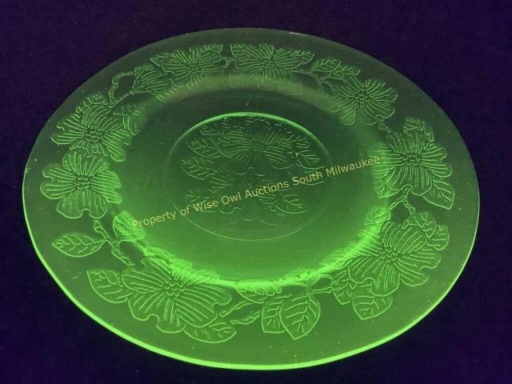 Dogwood green uranium glass 6" plate