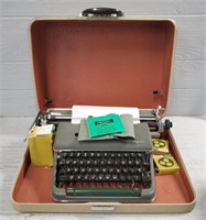 Olympia SM4 Typewriter w/ Case