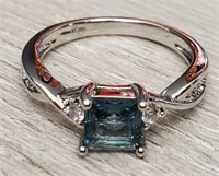 Square Cut Aquamarine Gemstone Ring