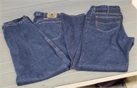 (2) Pairs of Blue Jeans