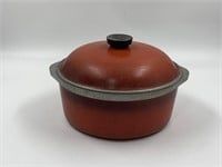 Vintage club red aluminum Dutch oven with lid