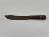Old hickory kitchen/butcher, knife rusted