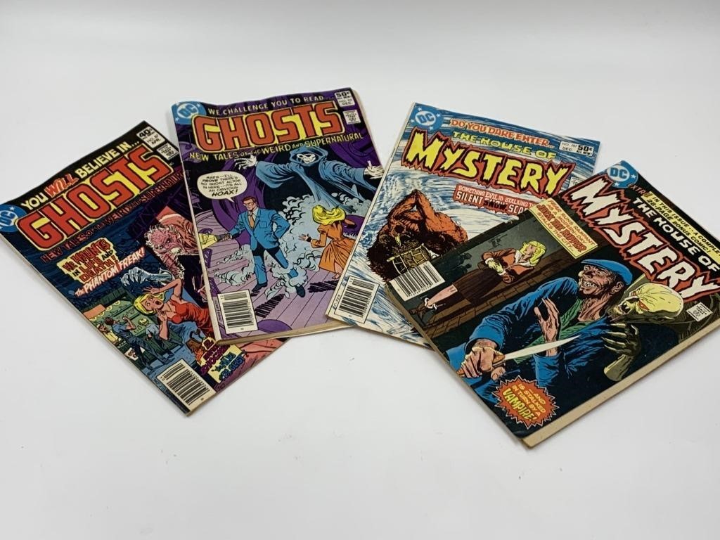 4 DC comic books -2 ghosts and 2 house of