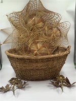 Large wicker basket, with a metal gold tone